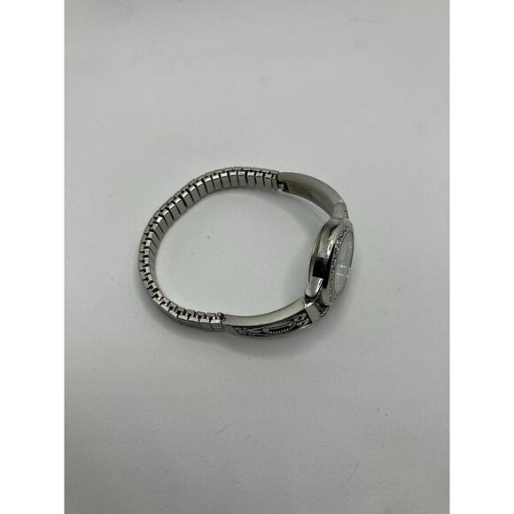 GENEVA Silver Tone Women's Watch Celtic Whimsy Analog Stretch Band Quartz - Picture 3 of 6